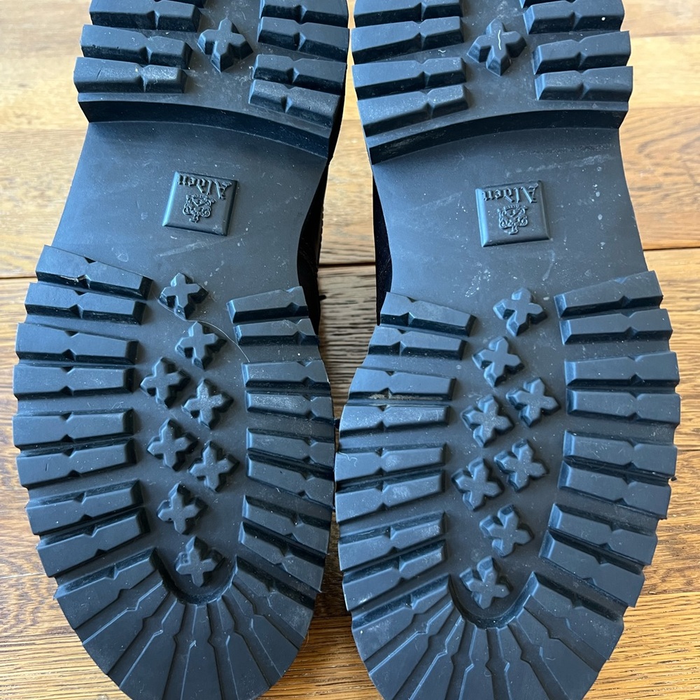 ALDEN 404 Rugged Mocc Toe Boot - Picture 9 of 11